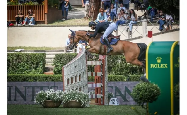 Equitazione, Piazza di Siena: dieci squadre per la Coppa delle Nazioni