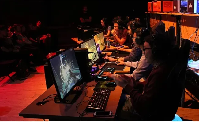 Sale e-sports aperte ancora un anno, Adm proroga nuova regolamentazione al 1° luglio 2024