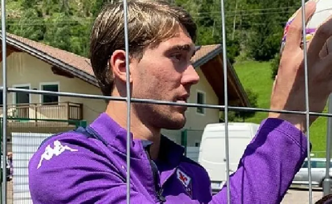 Calciomercato Juventus, Vlahovic si allontana: crollano le quote del passaggio al PSG