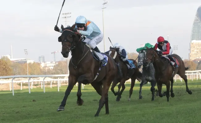 Ippica: nella super domenica all’Ippodromo Snai San Siro, guizzo di Brave Emperor nel Premio di Vittorio di Capua e bis di Cristian Demuro con Tempesti per il Premio Federico Tesio