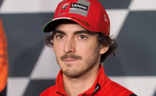 MotoGP, Bagnaia non vuole fermarsi dopo il bis mondiale: i bookie scommettono sul terzo titolo nel 2024