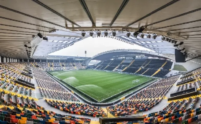 Serie A, l’Udinese cerca la terza vittoria di fila con il Milan: l’«1» a 4 su Betflag