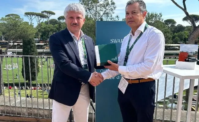 Piazza di Siena, FISE a sostegno dell'oncologia pediatrica: presentata "Anima", il dipinto dedicato ai piccoli pazienti