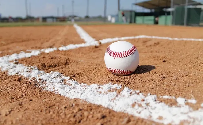 Scommesse illegali, Stati Uniti: la MLB ha squalificato l'arbitro di baseball Pat Hoberg