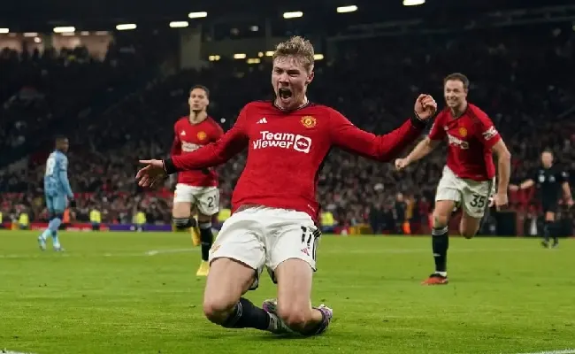 Calciomercato, il Manchester United apre alla cessione di Hojlund: per i bookie è derby Milan-Inter