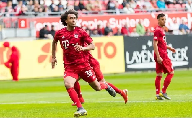Calciomercato, la Roma punta su Zirkzee per risolvere il problema attacco: vale 2 l'arrivo a gennaio dell'ex Bologna