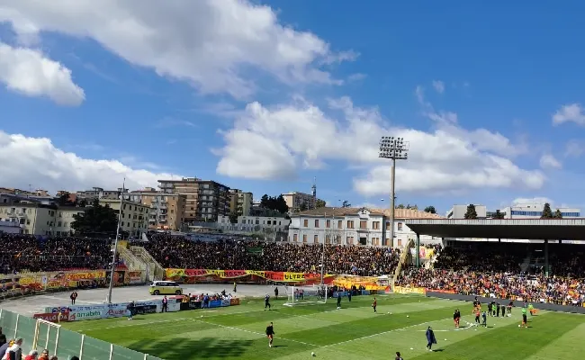 Serie B, finale Catanzaro-Monza: brianzoli avanti (2,38) nella gara di andata, in quello duello tra i bomber Cutrone-Iemmello