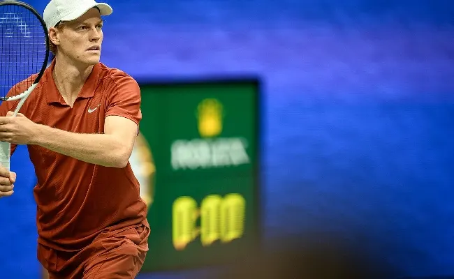 Wimbledon, partito il countdown per Sinner-Djokovic. Italiani sicuri: 8 su 10 vedono Jannik in finale