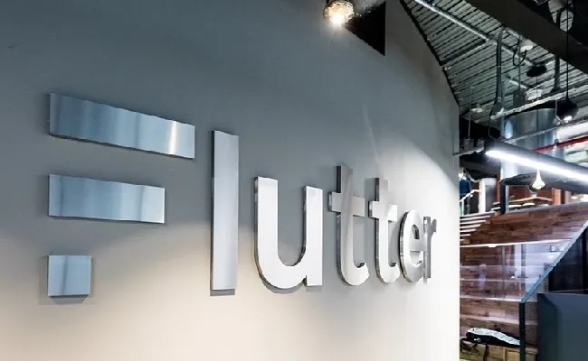 Giochi, Flutter annuncia il cambio di CEO: Dan Taylor succederà a Peter Jackson dal 1° ottobre