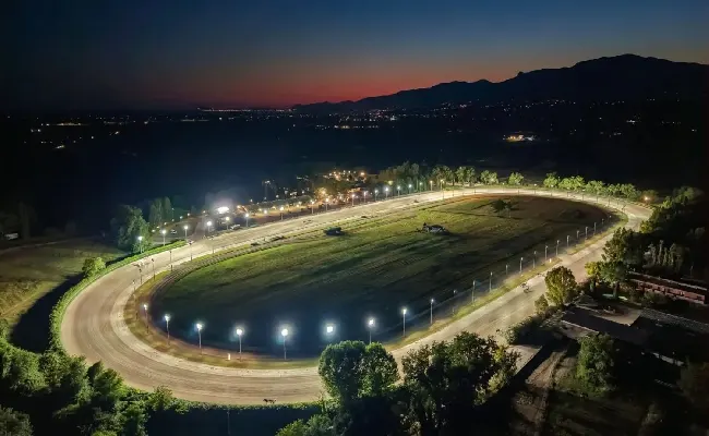 Ippica, Ippodromo del Garigliano: stasera la “Notte delle Stelle” del trotto italiano