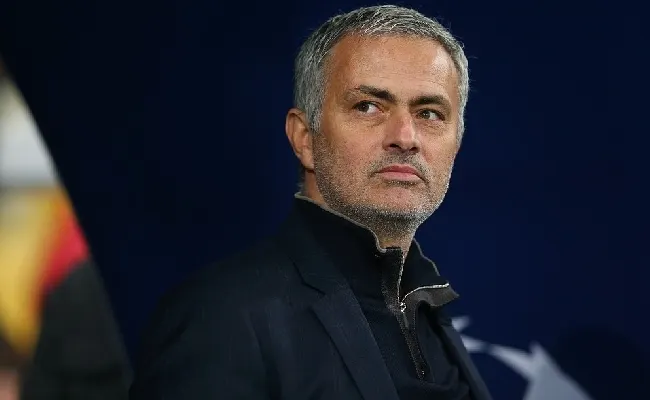 Il ritorno da Re, la sfida al Barcellona, la frecciatina a Yamal: Mourinho si riprende il Real Madrid, a quota 1,42 l’esordio vincente contro l’Espanyol